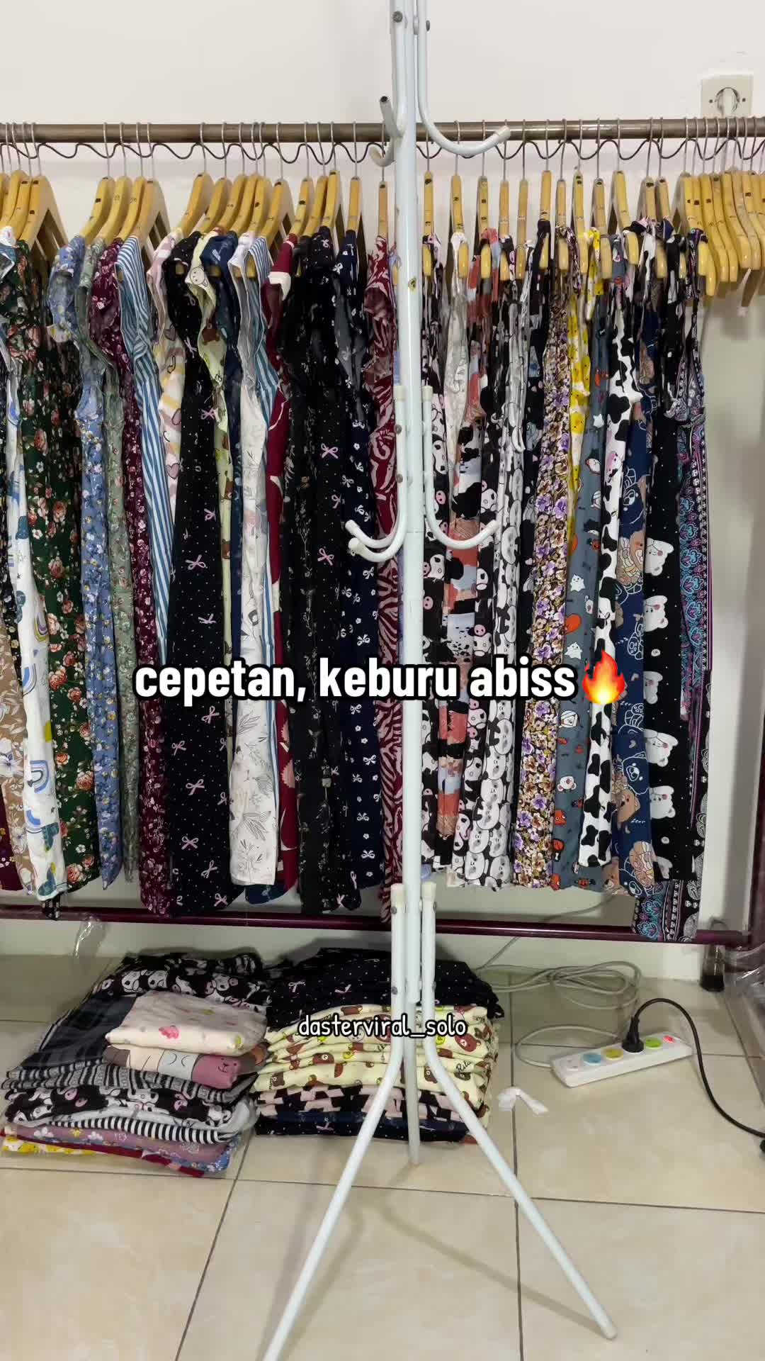 @Daster Viral Kekinian Solo