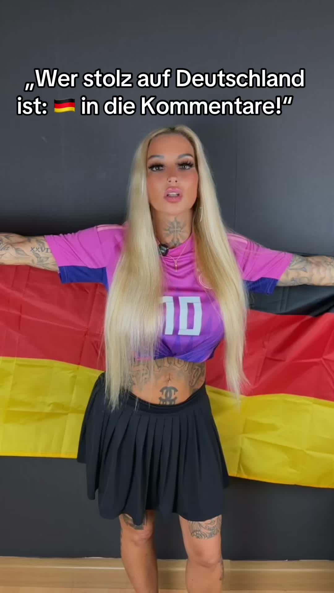 @Blondbarbie