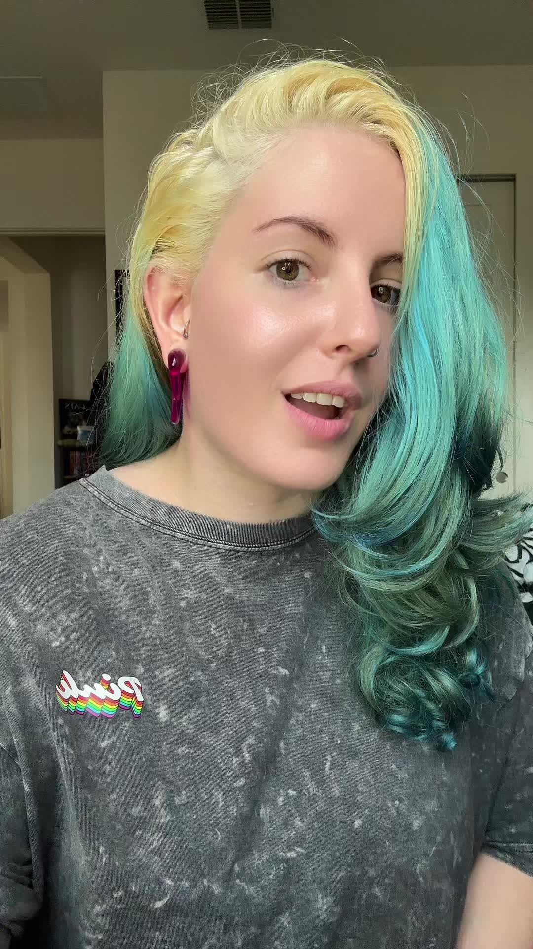 @theycallmeskins