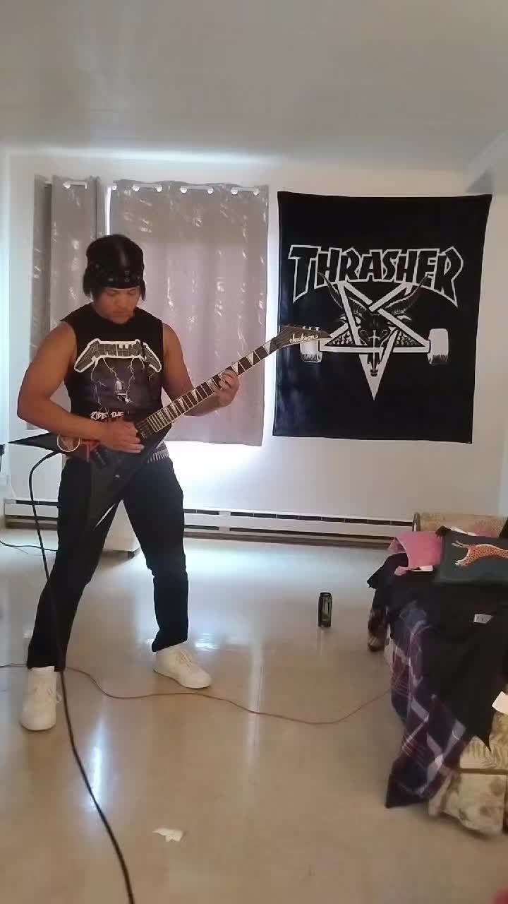 @☠︎︎DeShane Thrasher☠︎︎