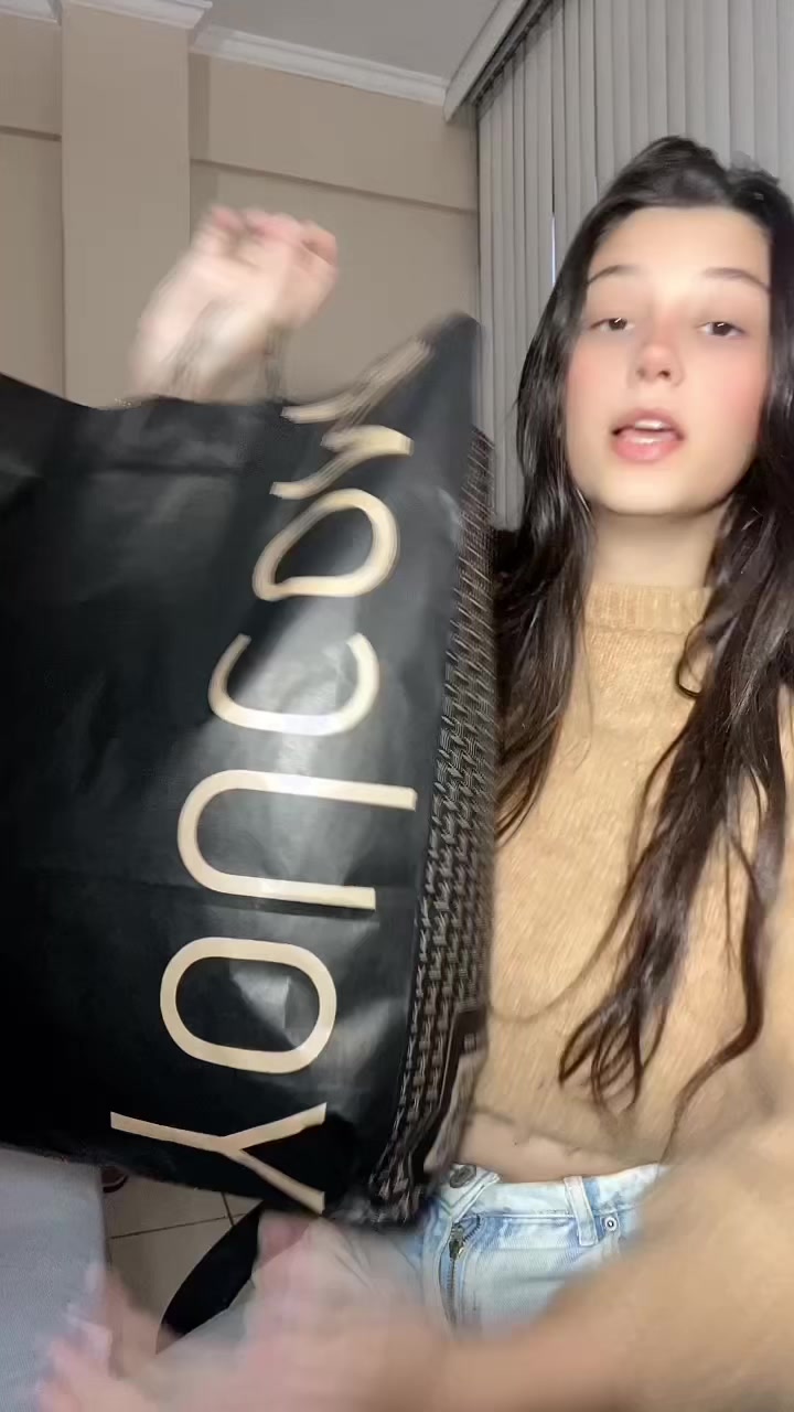 @Luisa Bagatin ✨