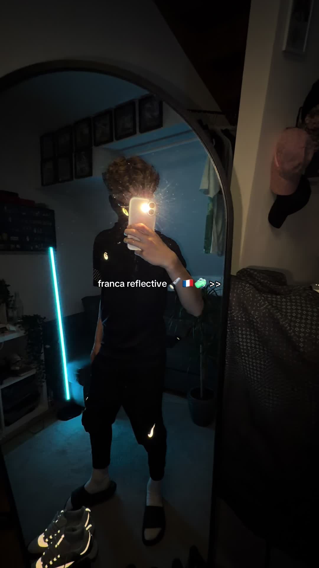 @vey☄️