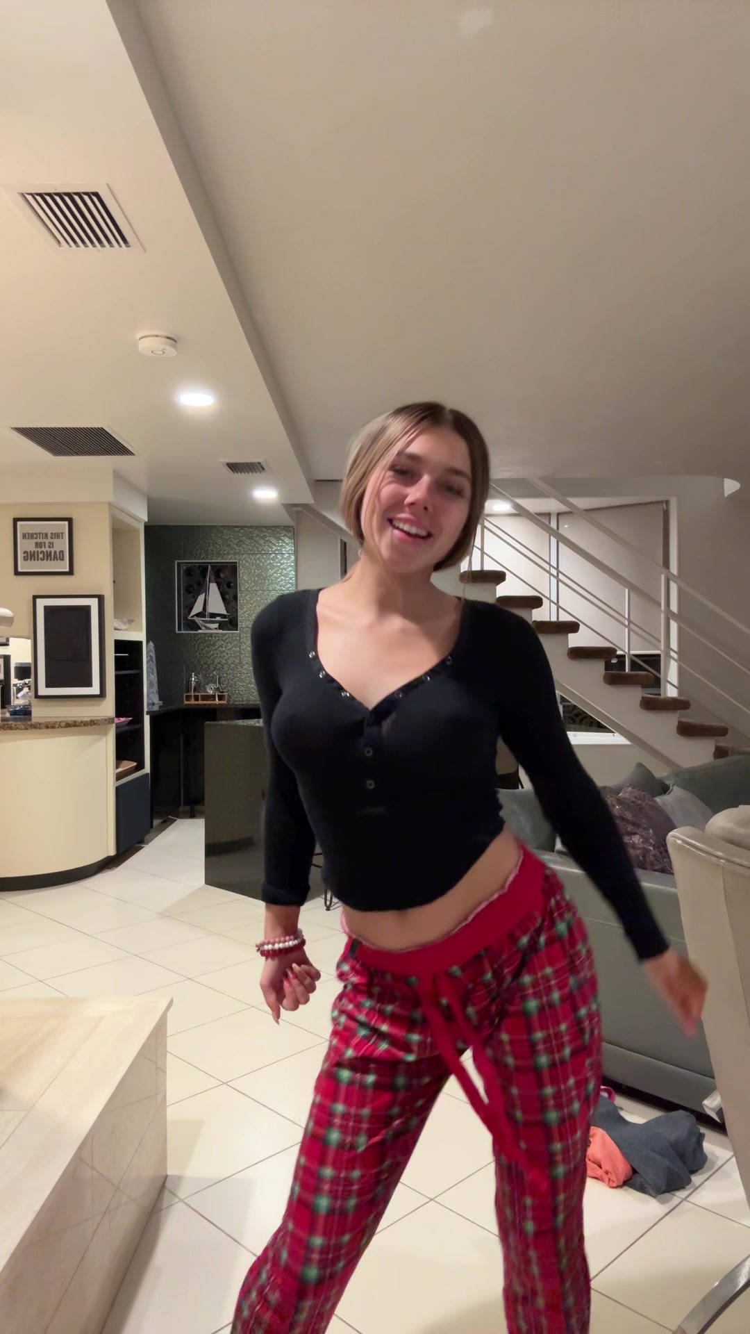 @alexisaevans_