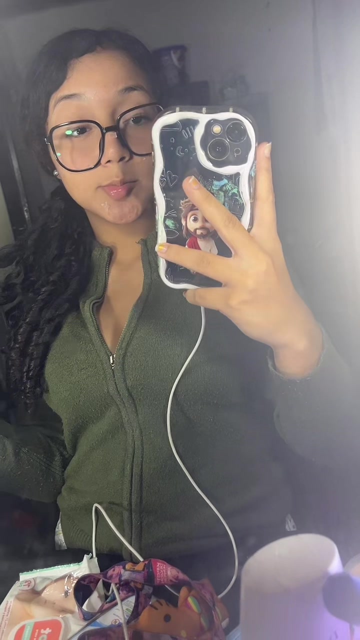 @𝓣𝓸𝓿𝓪𝓻 💗