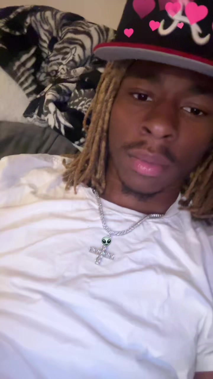 @cinnamonstick666
