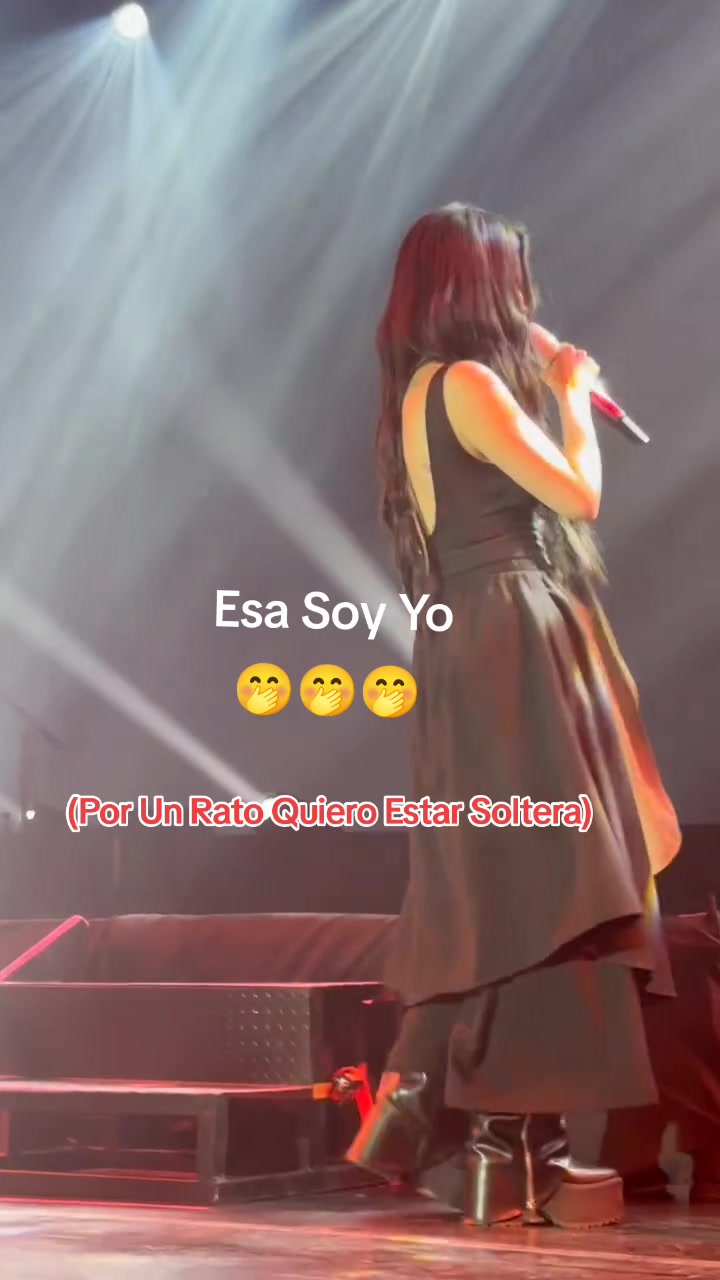 @Ellaesfiesta