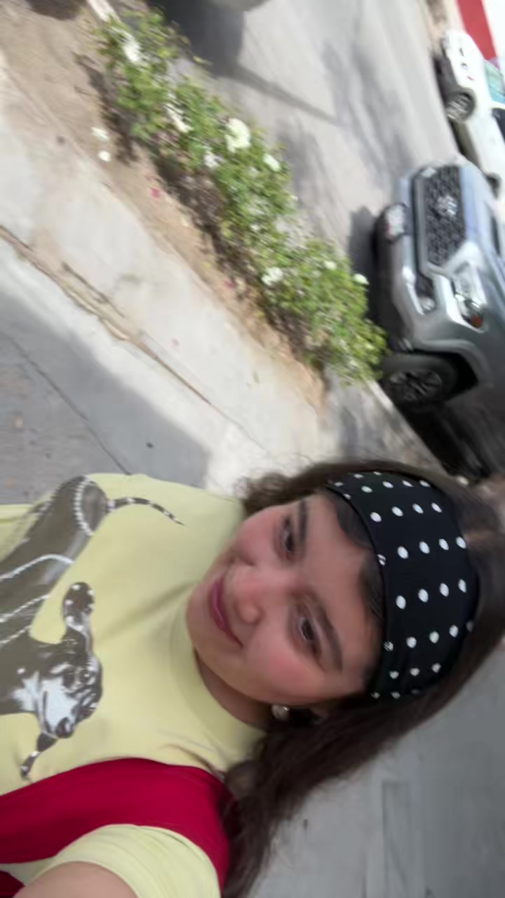 @Lynda De Nicola
