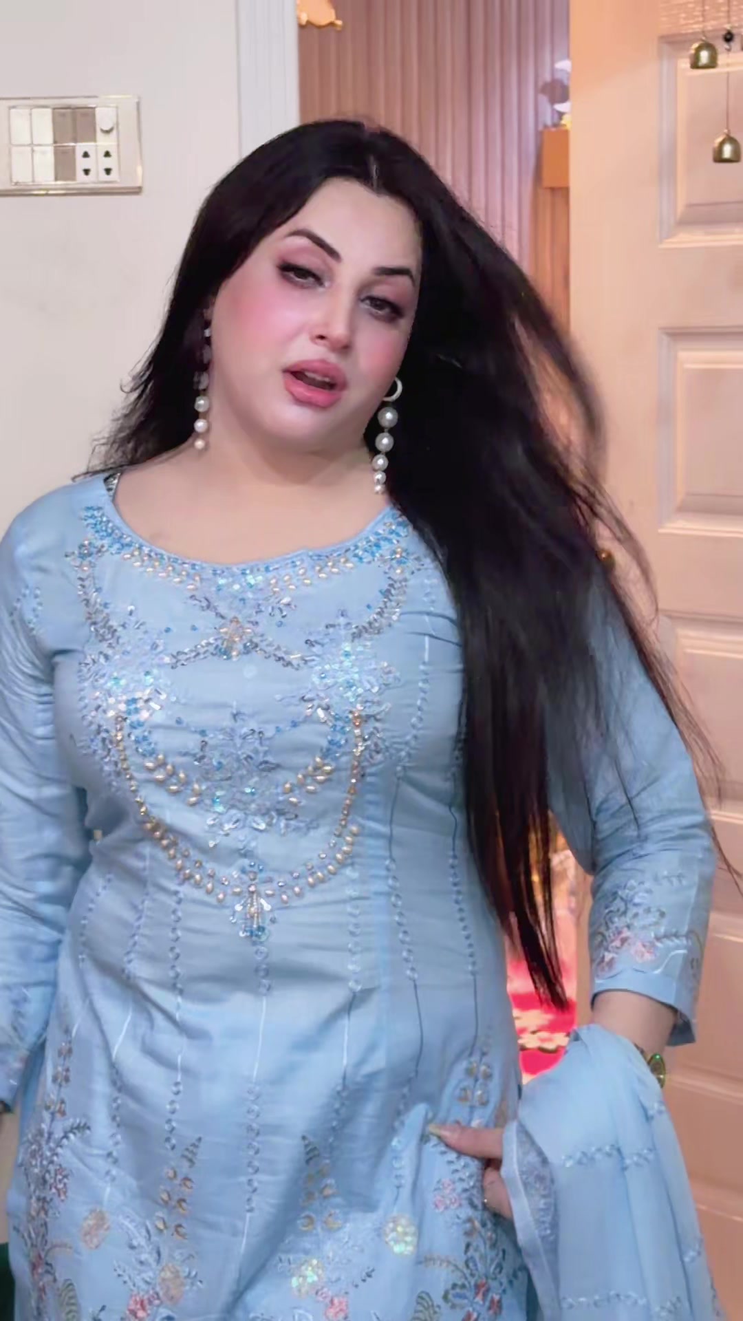 @👑cHaHaT QuEeN👑🧚🏻♀️