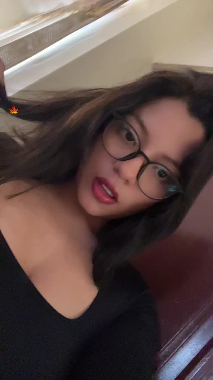 @Nonona 🥸