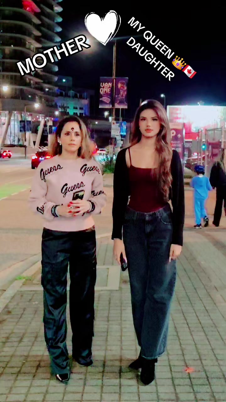 @ROOHI DHILLON🇮🇳❤️🇦🇪❤️🇨🇦