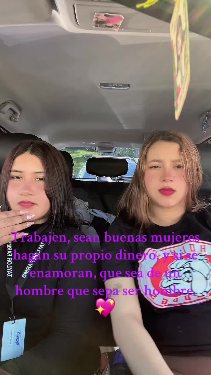 @karlyta 🦋💜