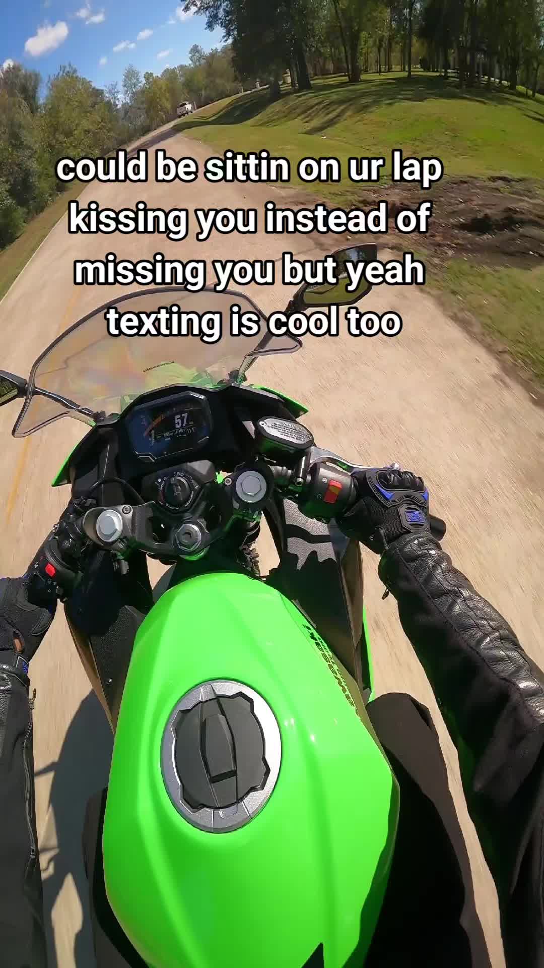 @Lakeshore Biker