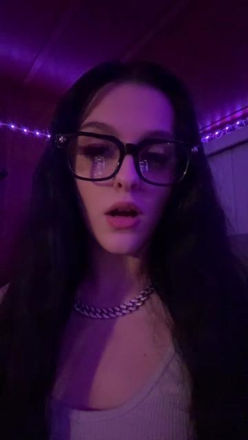 @bby.isabella❤️🕷️🖕🏻