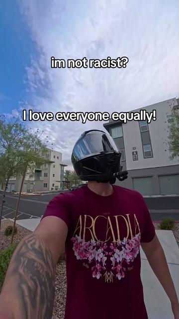 @wierdothatlivesonthemoon