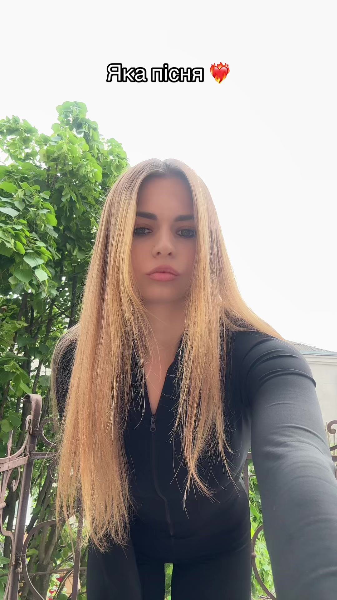 @mariiaholovaa