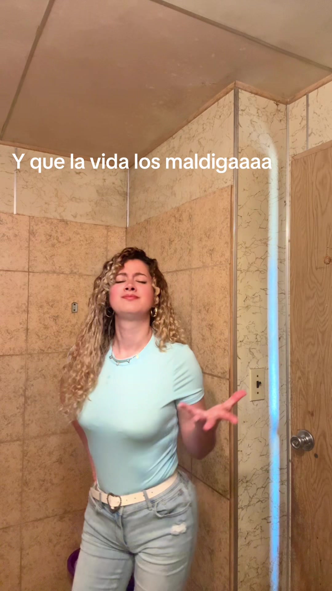 @Cg lv