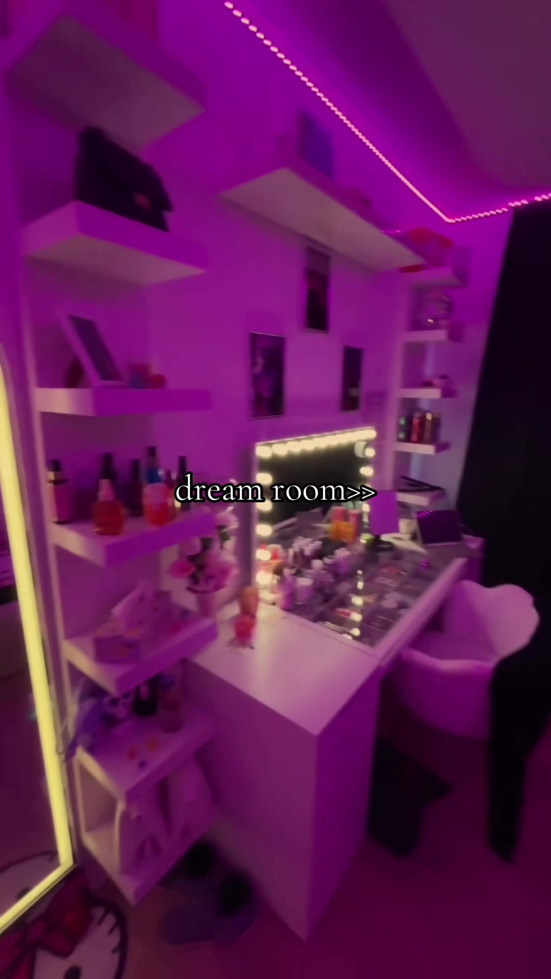 @ꨄ