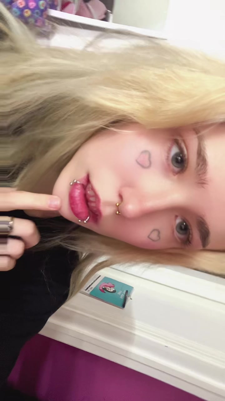 @Gothic Hippie