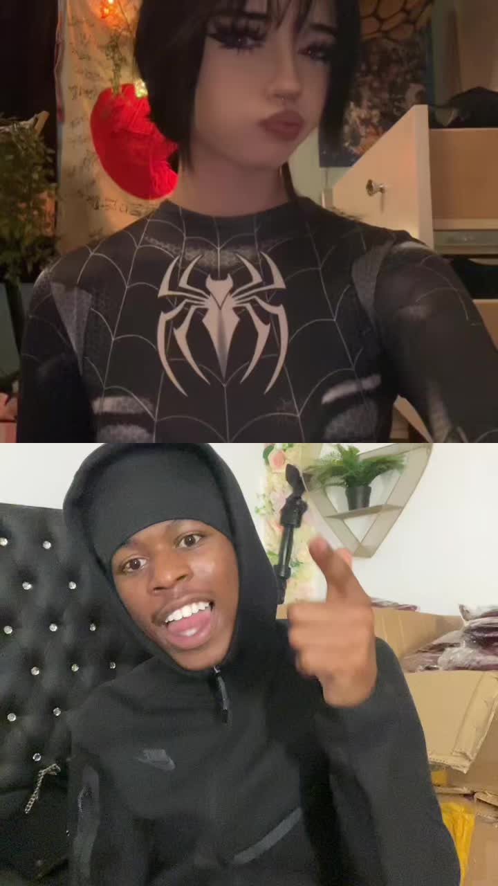 @zilla🦇🍁