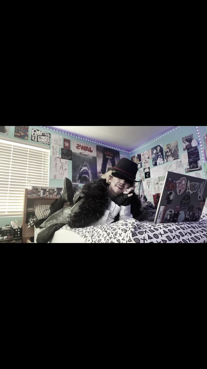 @ꜱᴘᴇᴄꜱ 🐦⬛💜/📖🔐