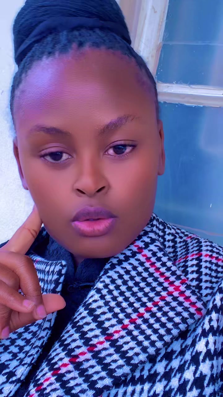 @Lyn🇺🇬