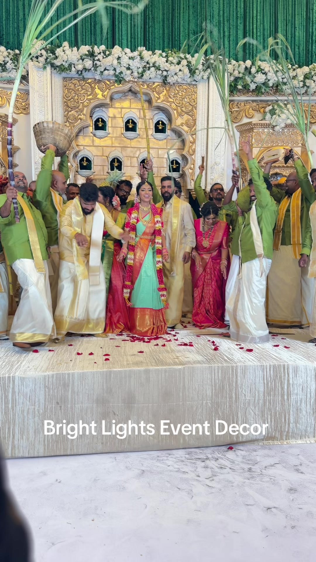 @Bright Lights Event Decor