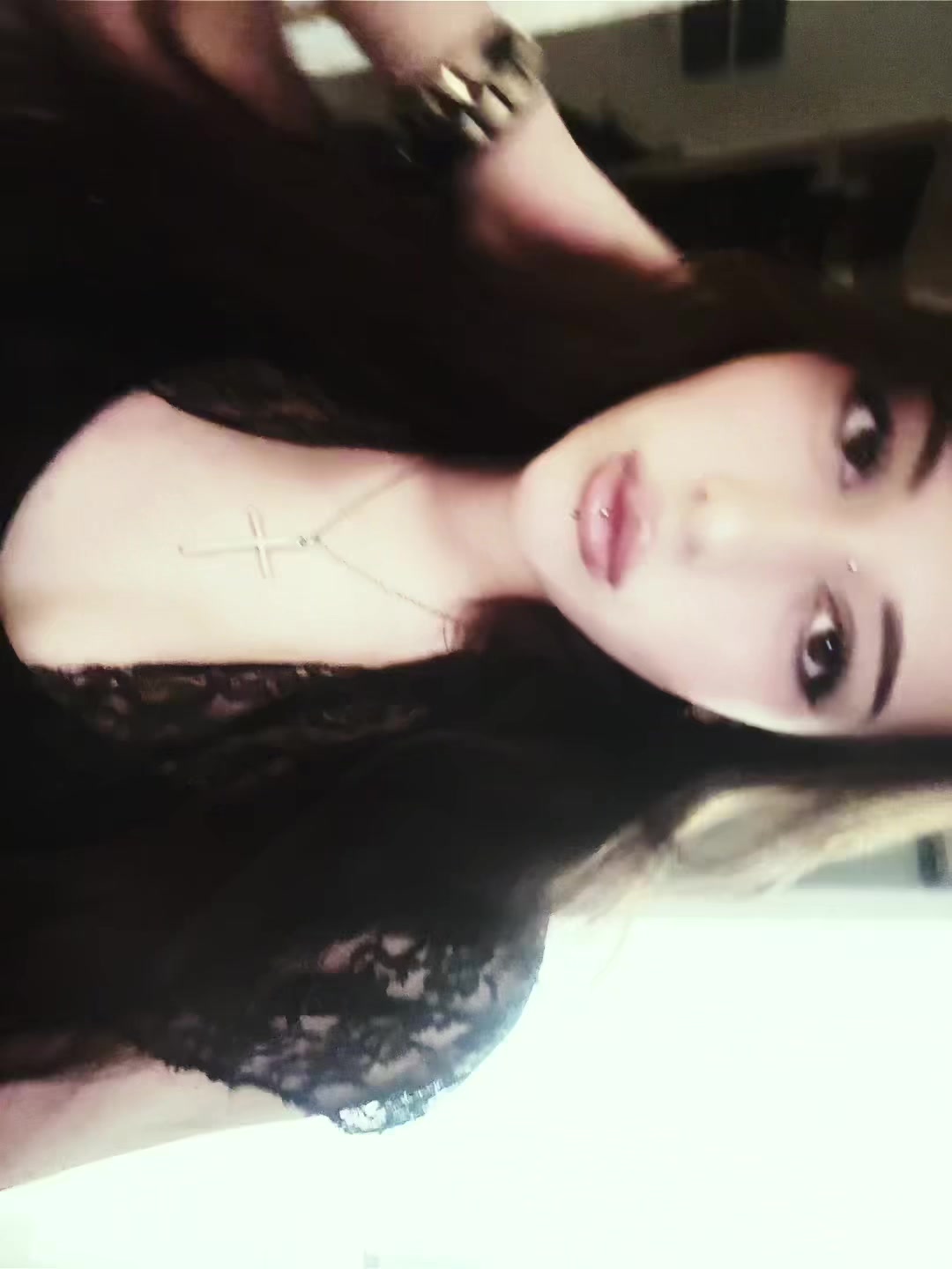 @༒&aring;risħikww࿐