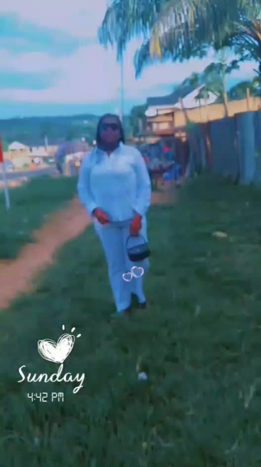 @jeannettekifuti