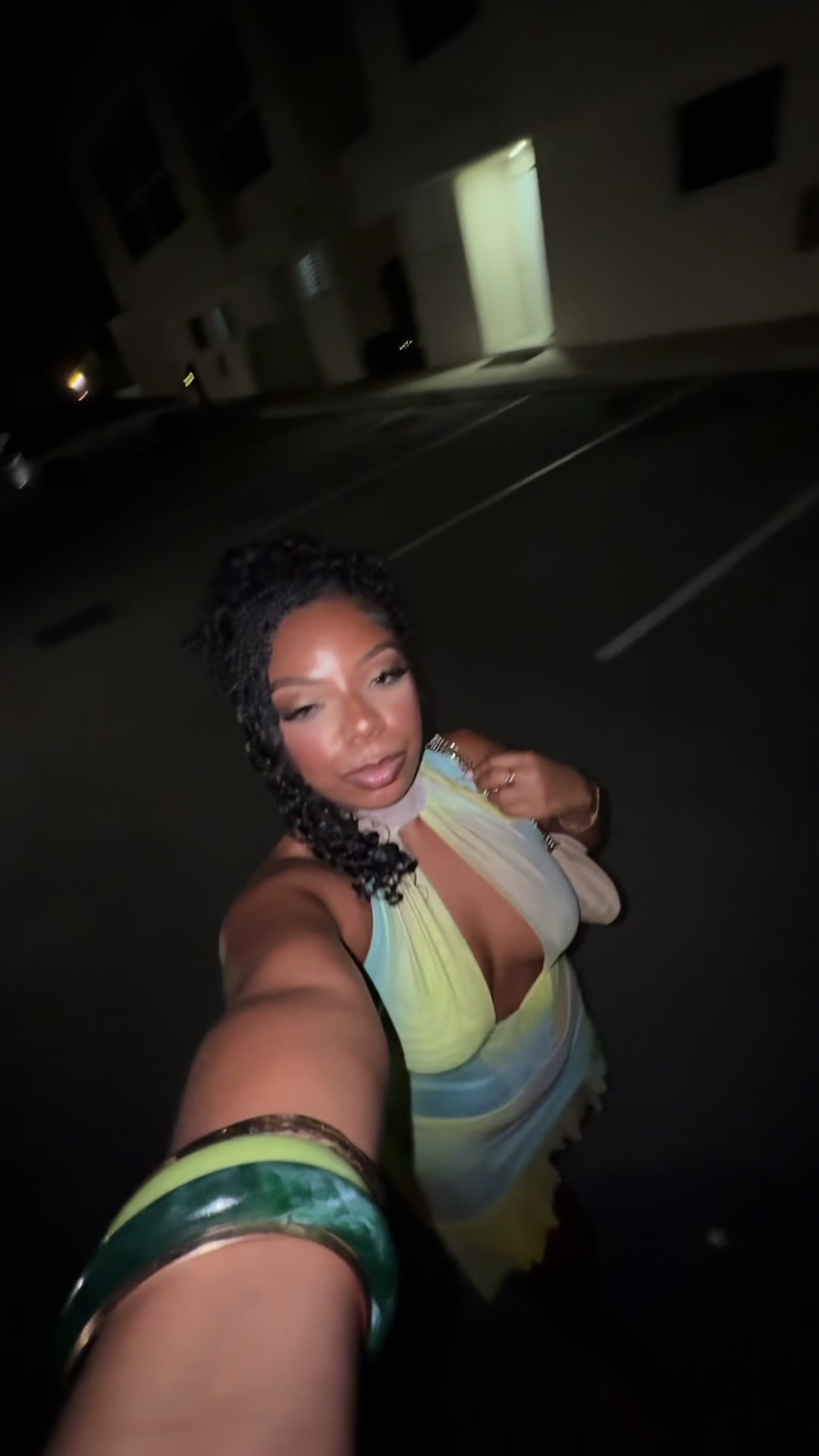 @Dee ✨