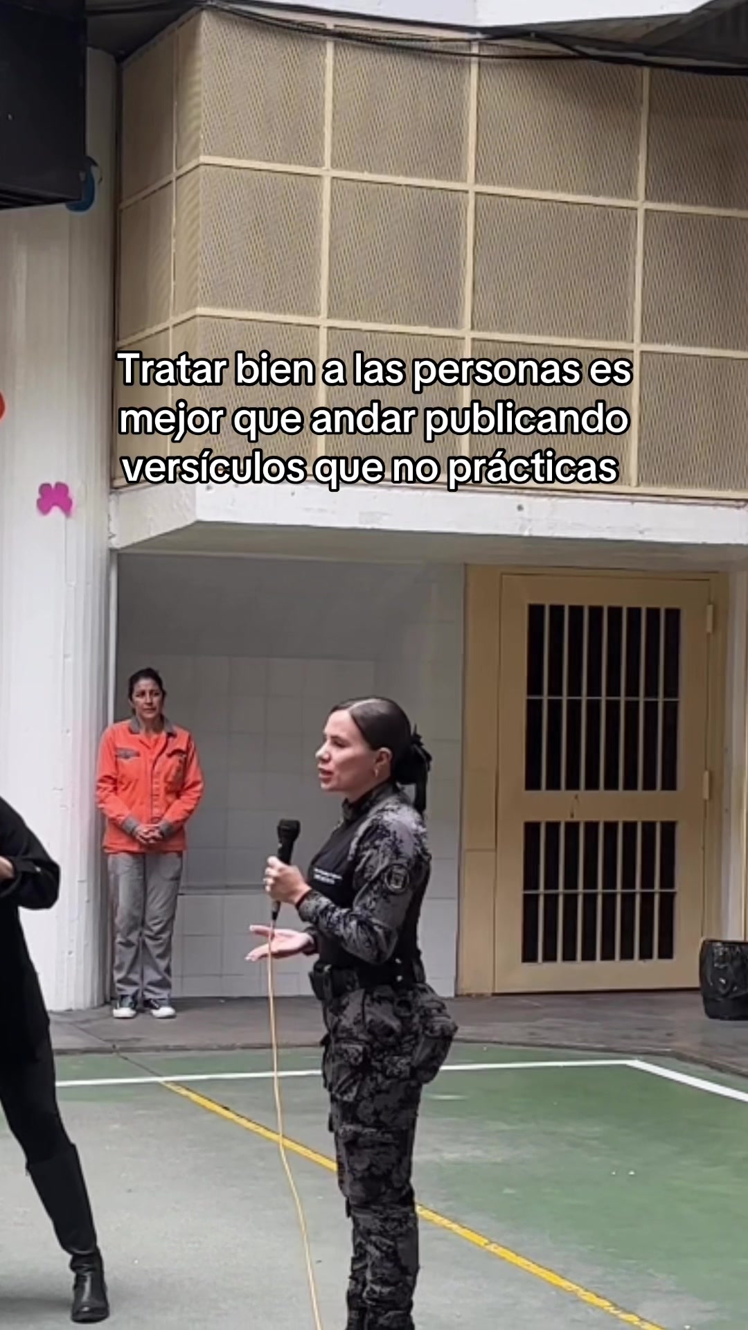 @Jennifer Bello • Te sigue