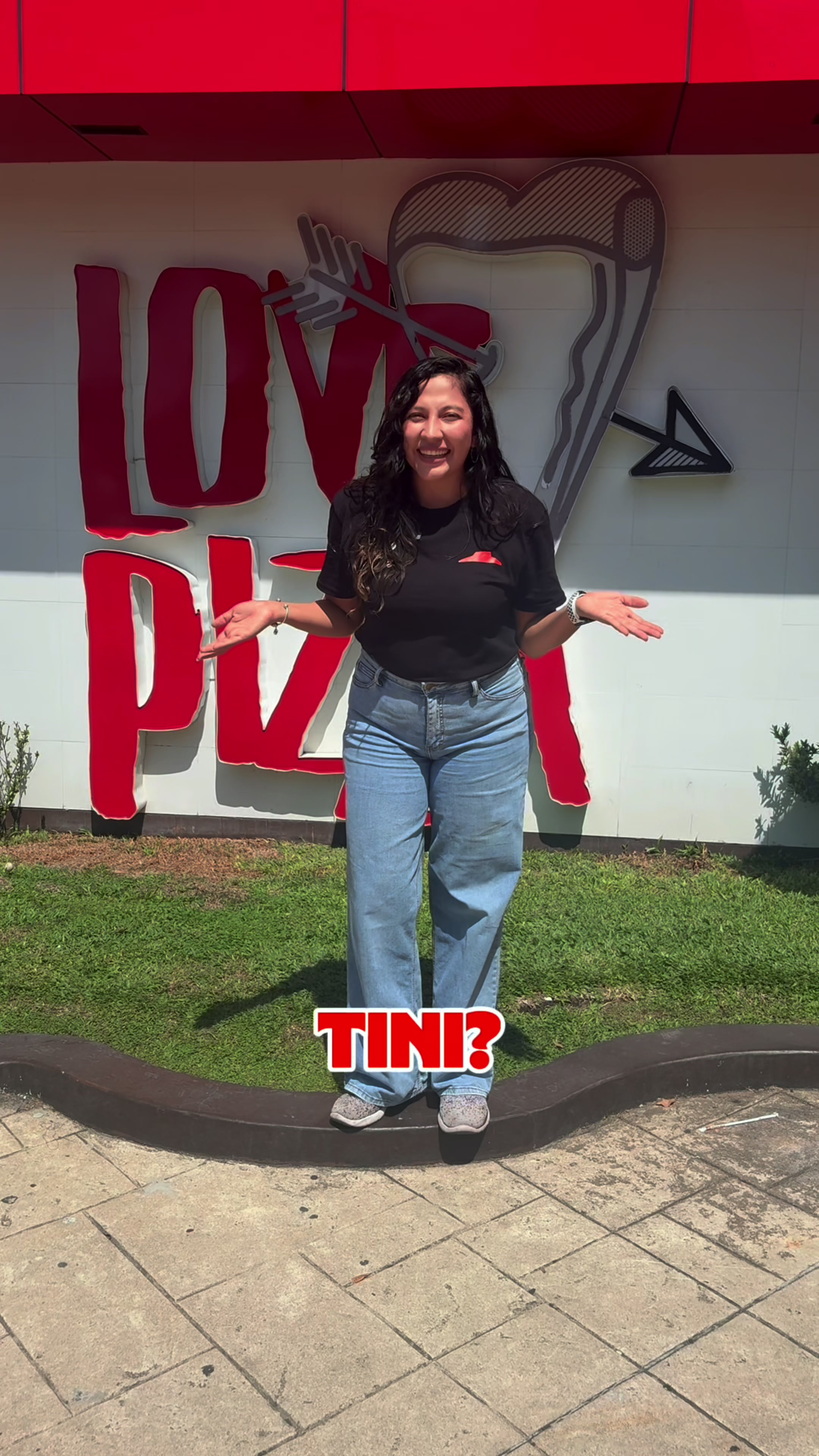 @Pizza Hut El Salvador