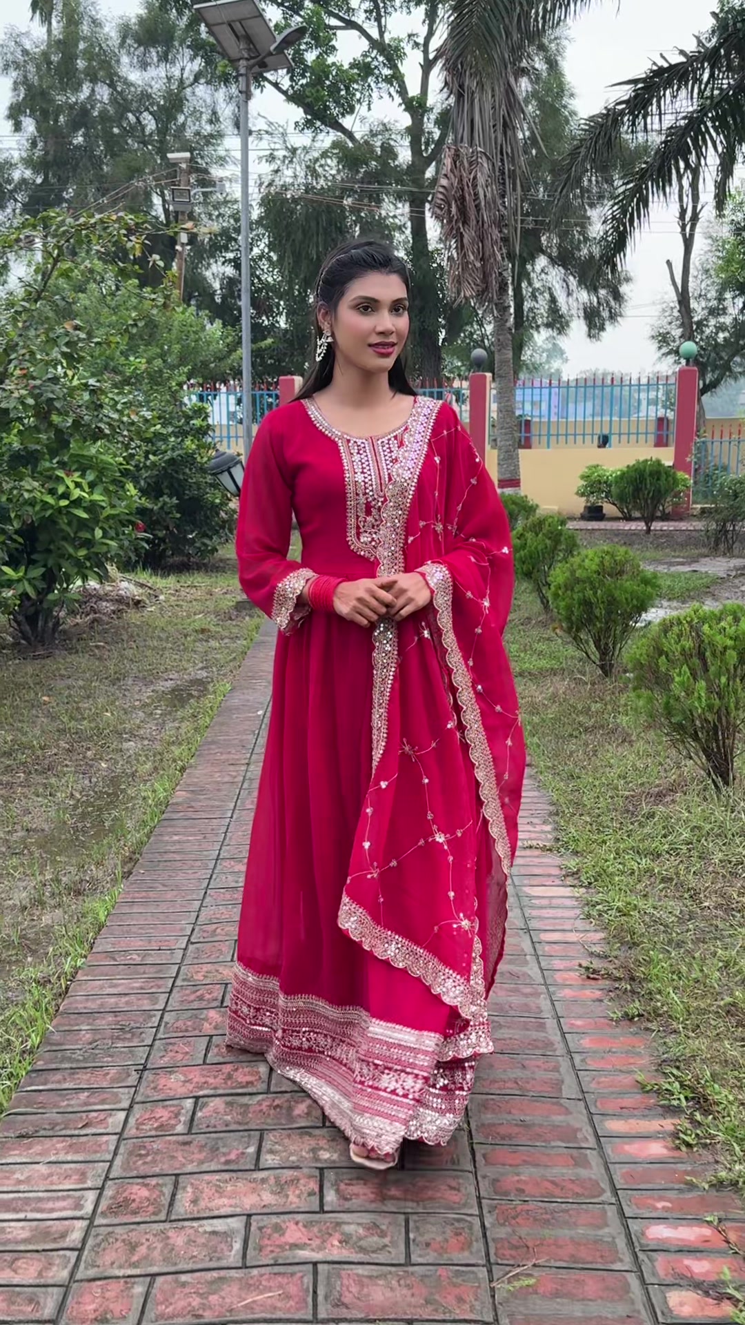 @👩🎓⚖️Arshi +(আরু)⚖️🎓