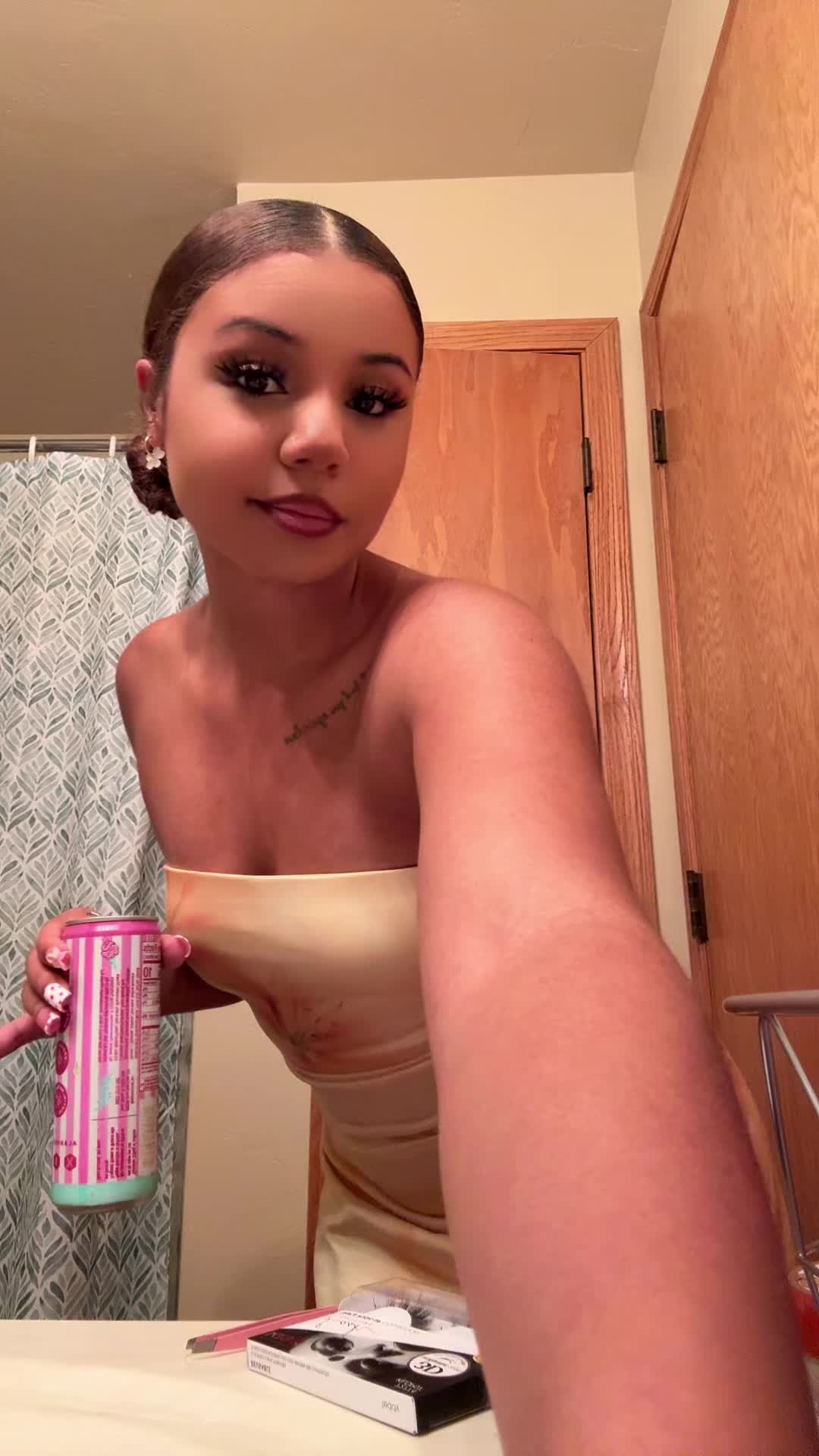 @elenaluvvv_