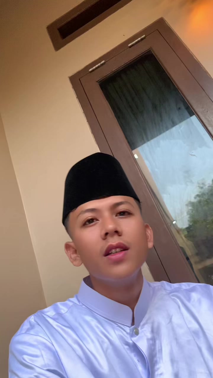@Parada M