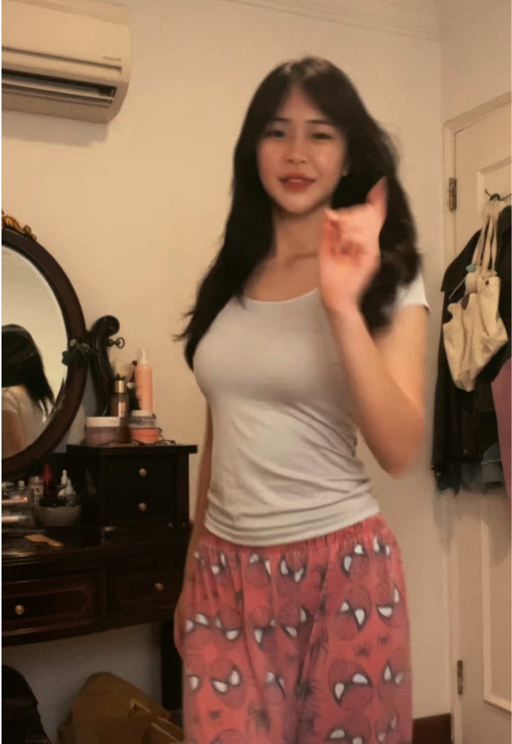 @alxssi (IG: alxssi_official)