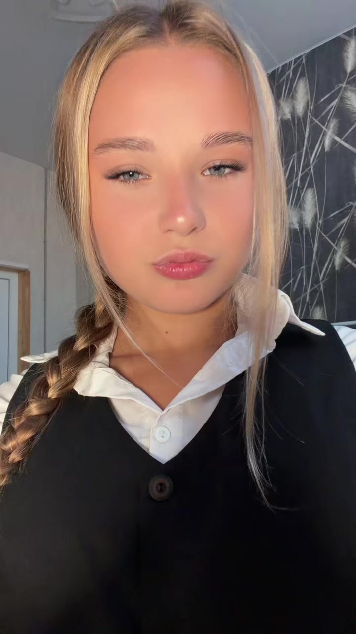 @🫶🏼