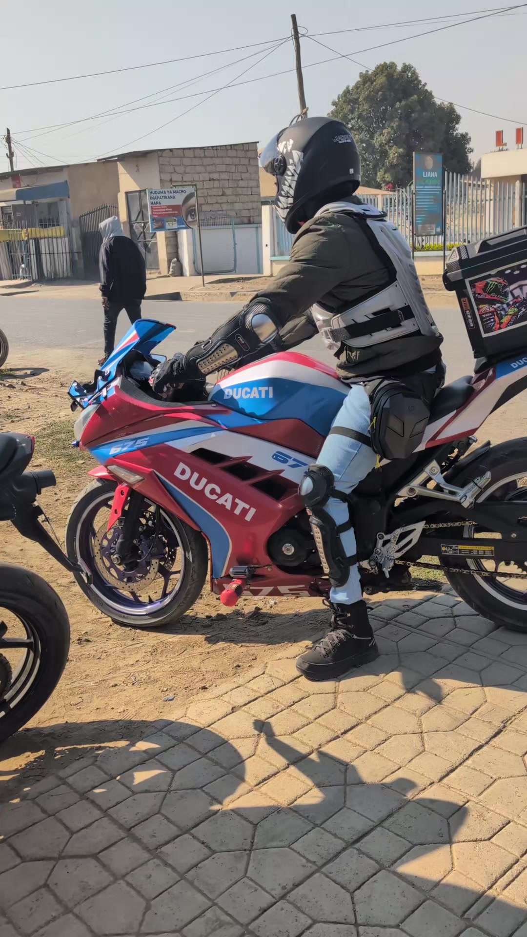 @G&pound;OR &cent;ustomer bike pimpe