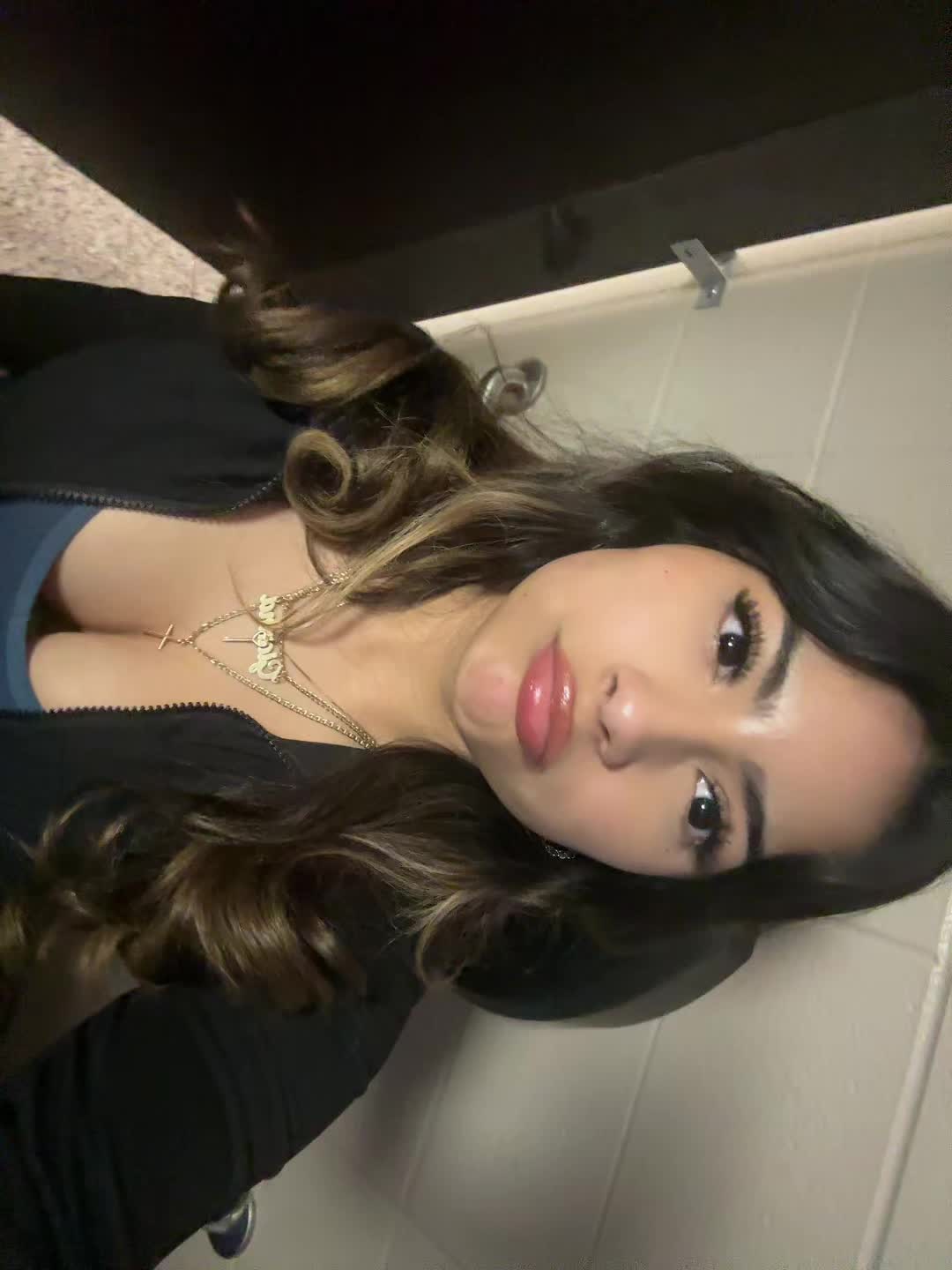 @gia 🦄