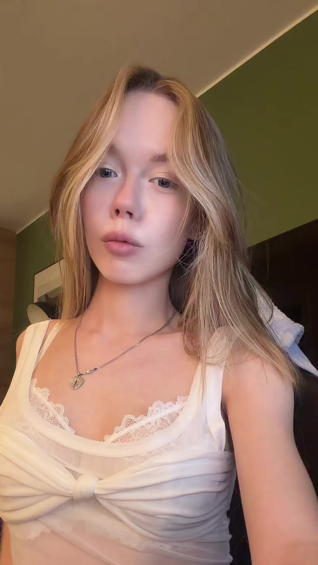 @😾