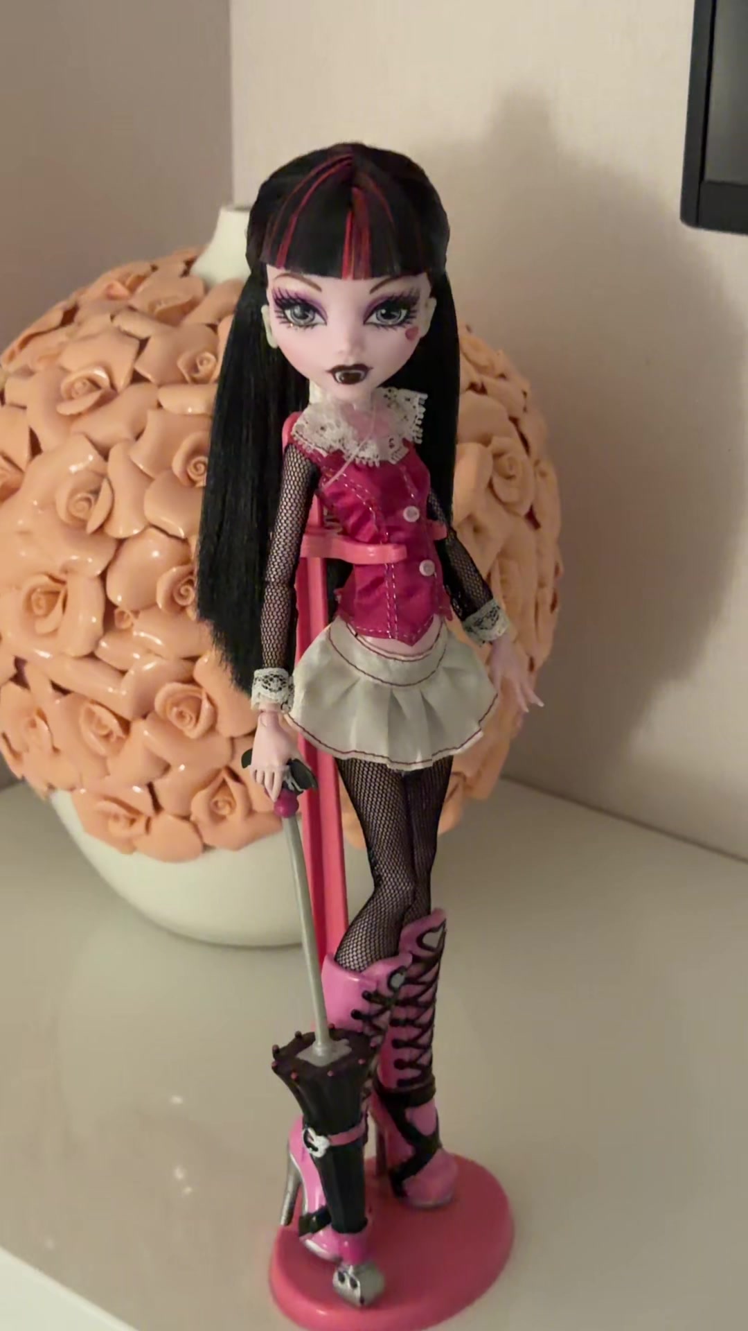 @be unique be a monster💗