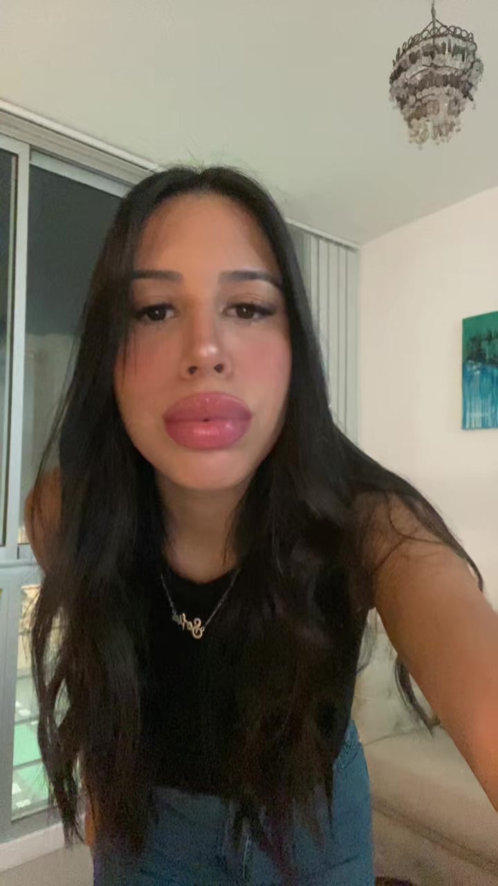 @Sofi 🍒