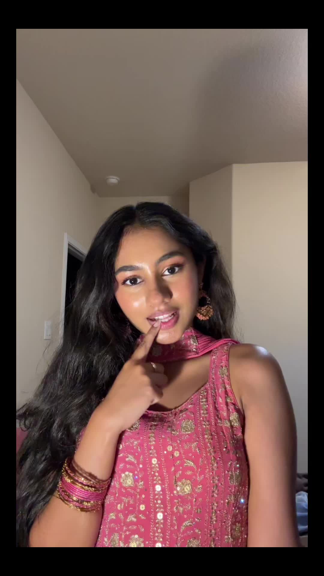 @Neha🌺 | Beauty Creator