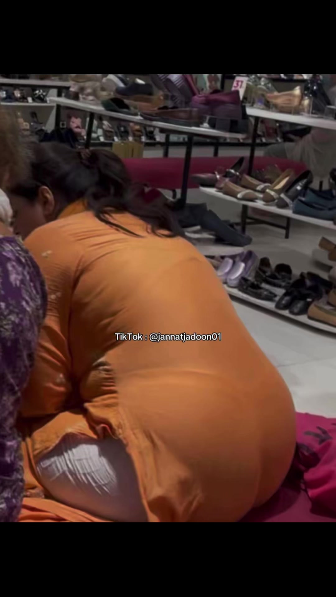 @pakistaniaunties