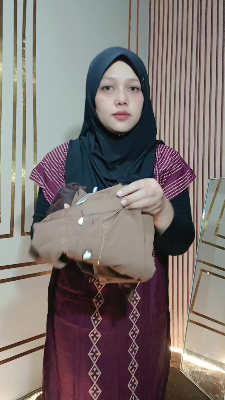@Laura | Berkah outfit