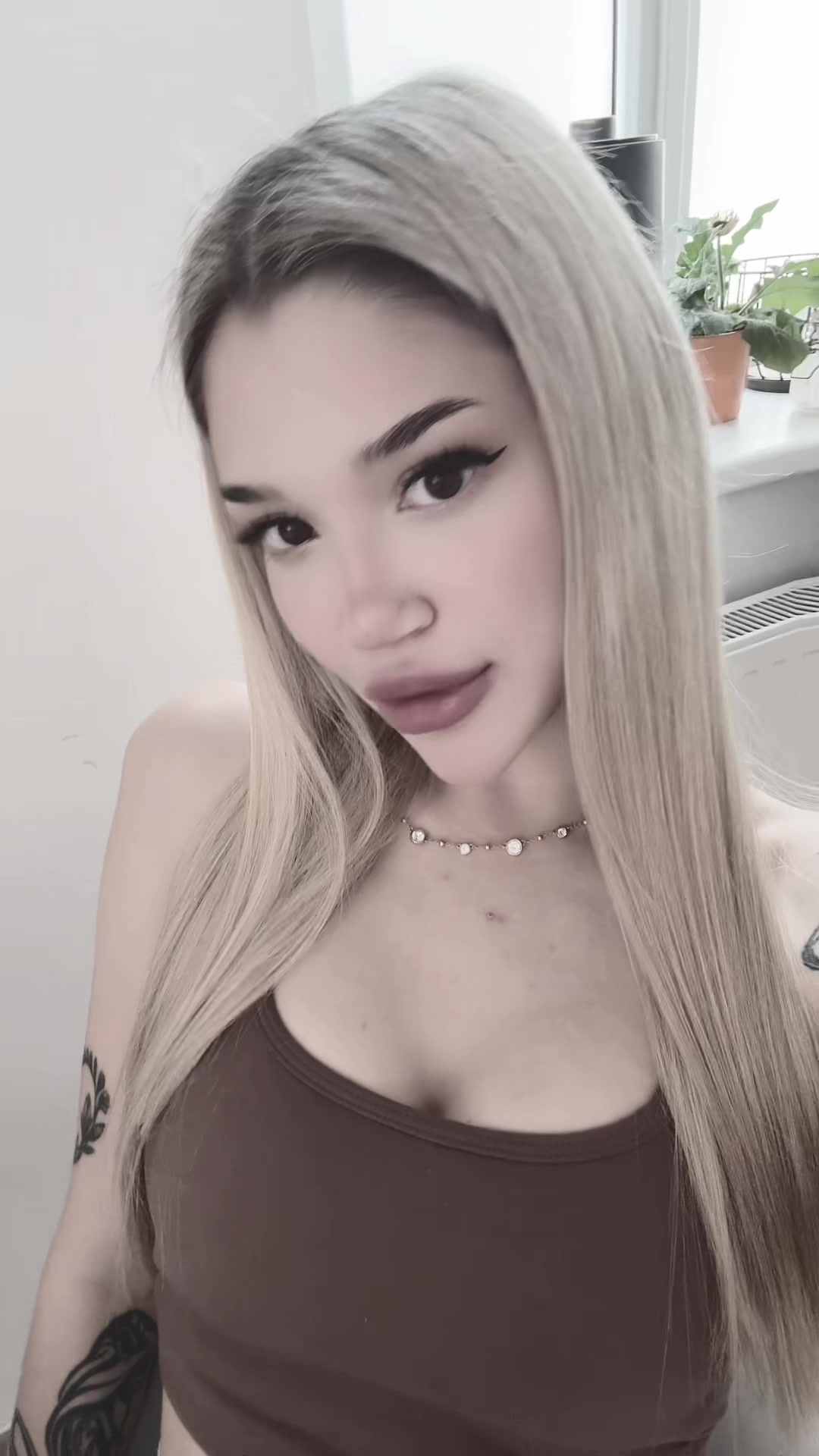 @_.st._angelina_
