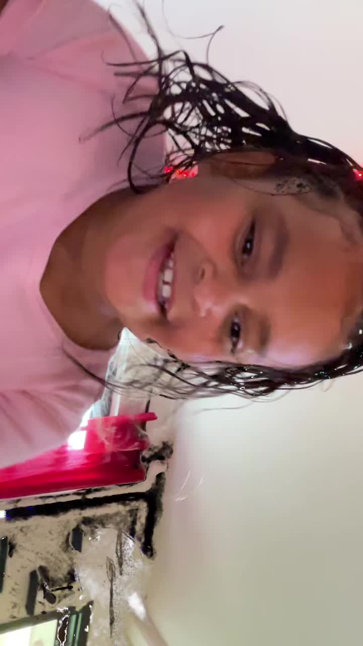 @Bella Diaz
