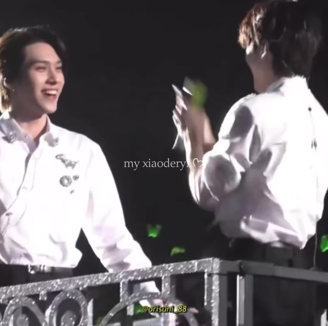 @duri ! #1 hendery stan🦄