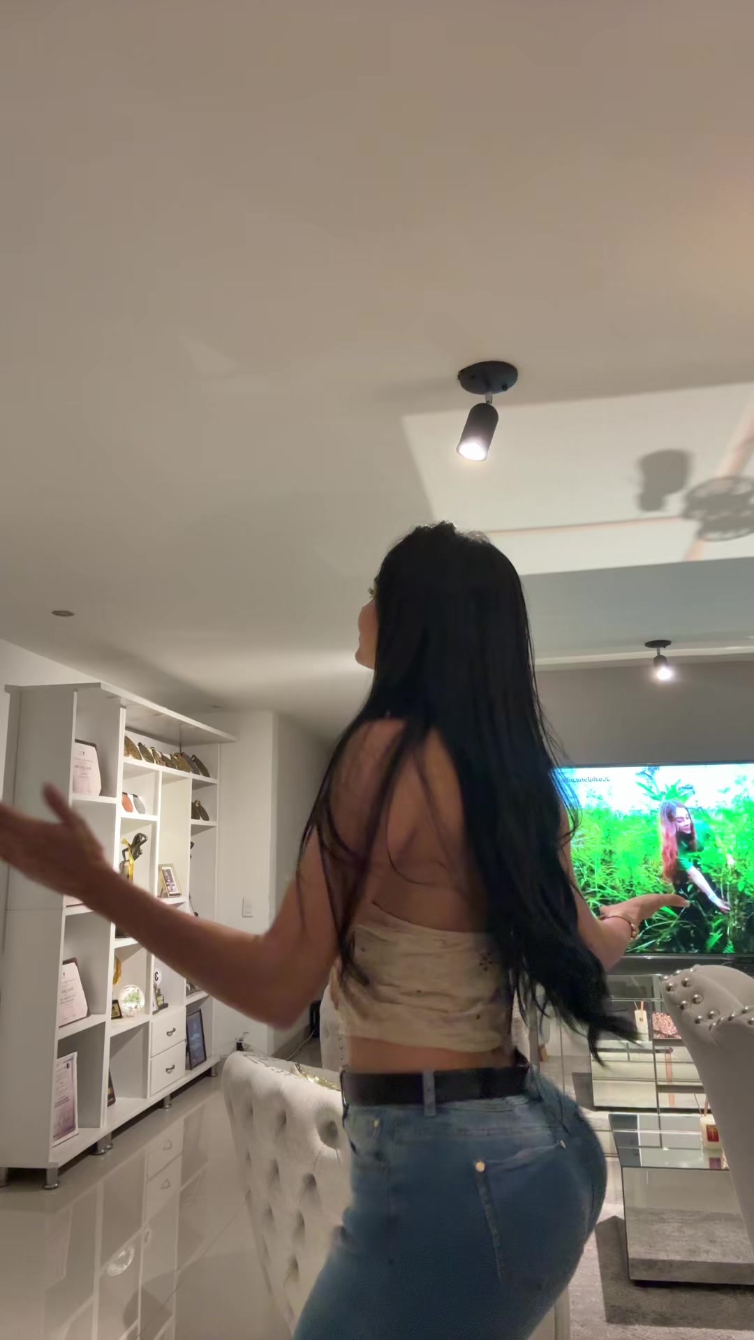 @Instagram @veronicaz94