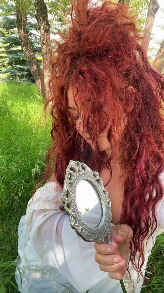 @RedHairedGypsy