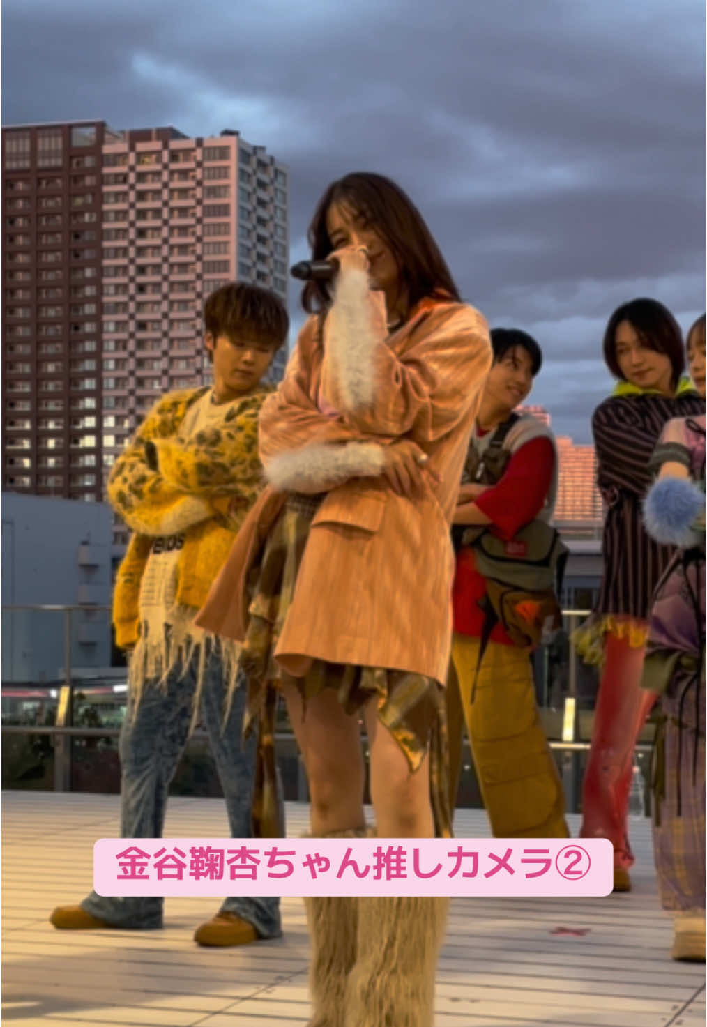 @く